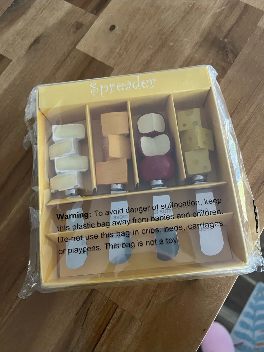 Set of 4 Cheese-Themed Spreaders